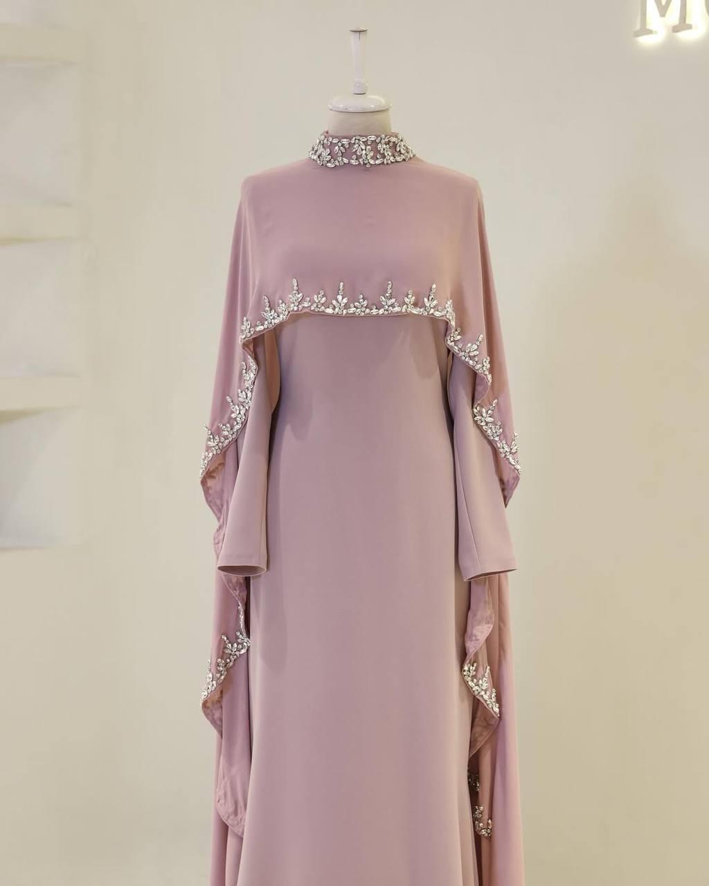 Turkish Modest Dress – Double Fabric with Shiny Accessory