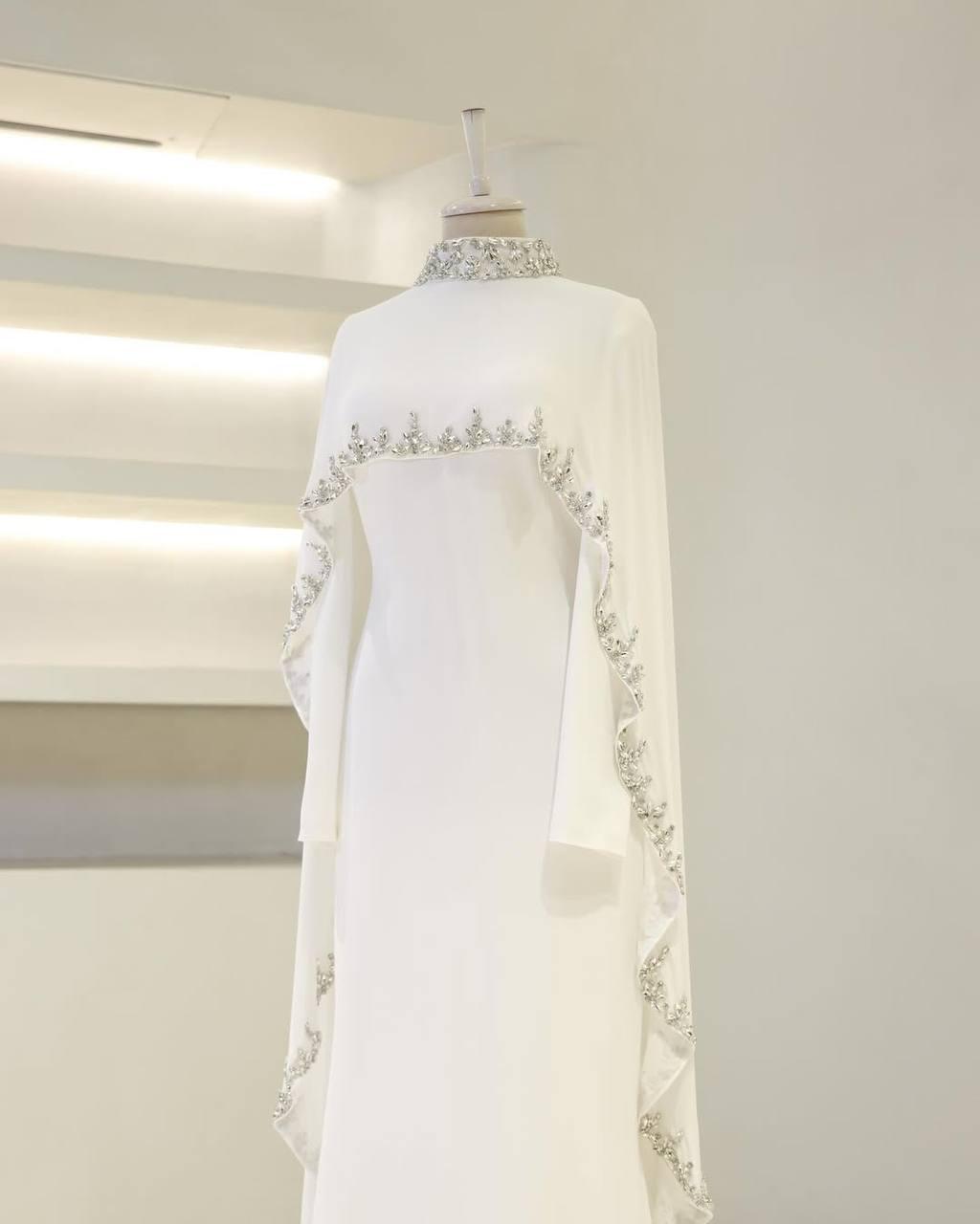 Turkish Modest Dress – Double Fabric with Shiny Accessory