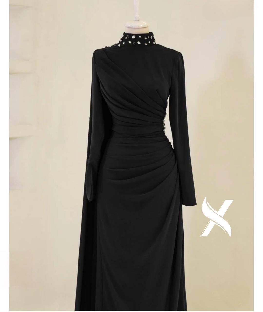 Turkish Modest Dress – Scuba Fabric with Diamond Neck & Shoulder Detail