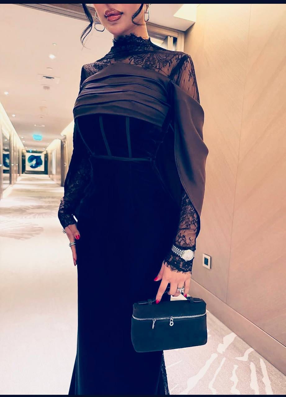 Turkish Evening Dress – Velvet, Satin & Luxury Lace