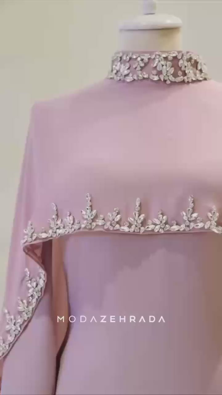 Turkish Modest Dress – Double Fabric with Shiny Accessory