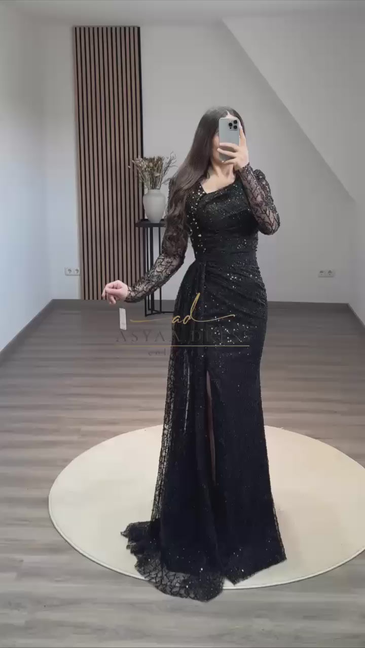 Evening Lace Dress with Special Embroidery
